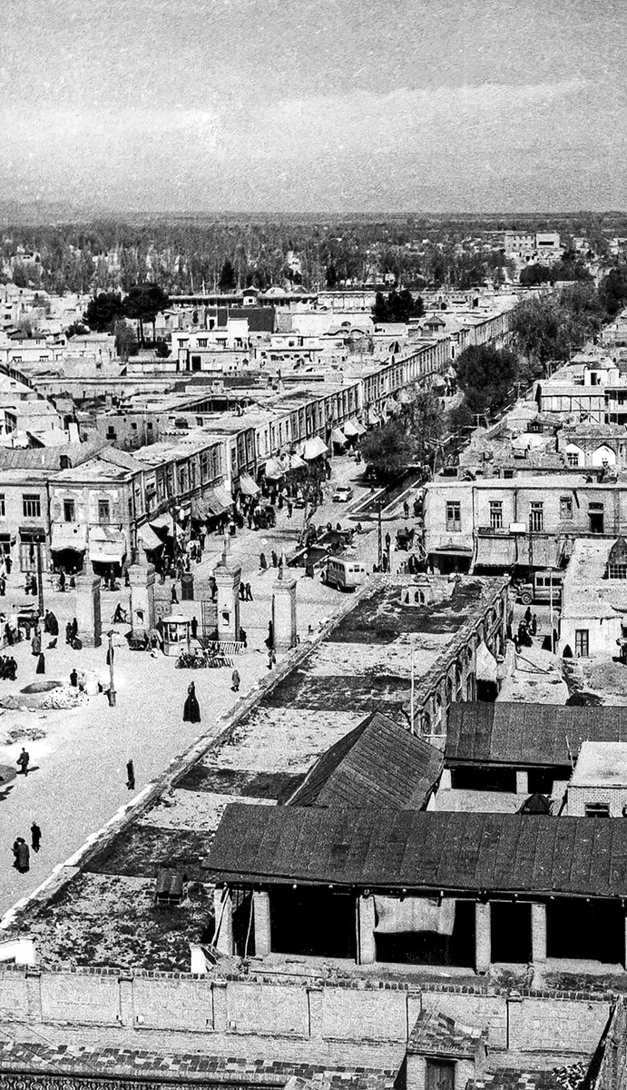 نمایی از بست بالا خیابان(شیخ طوسی) و ضلع غربی شهر مشهد 